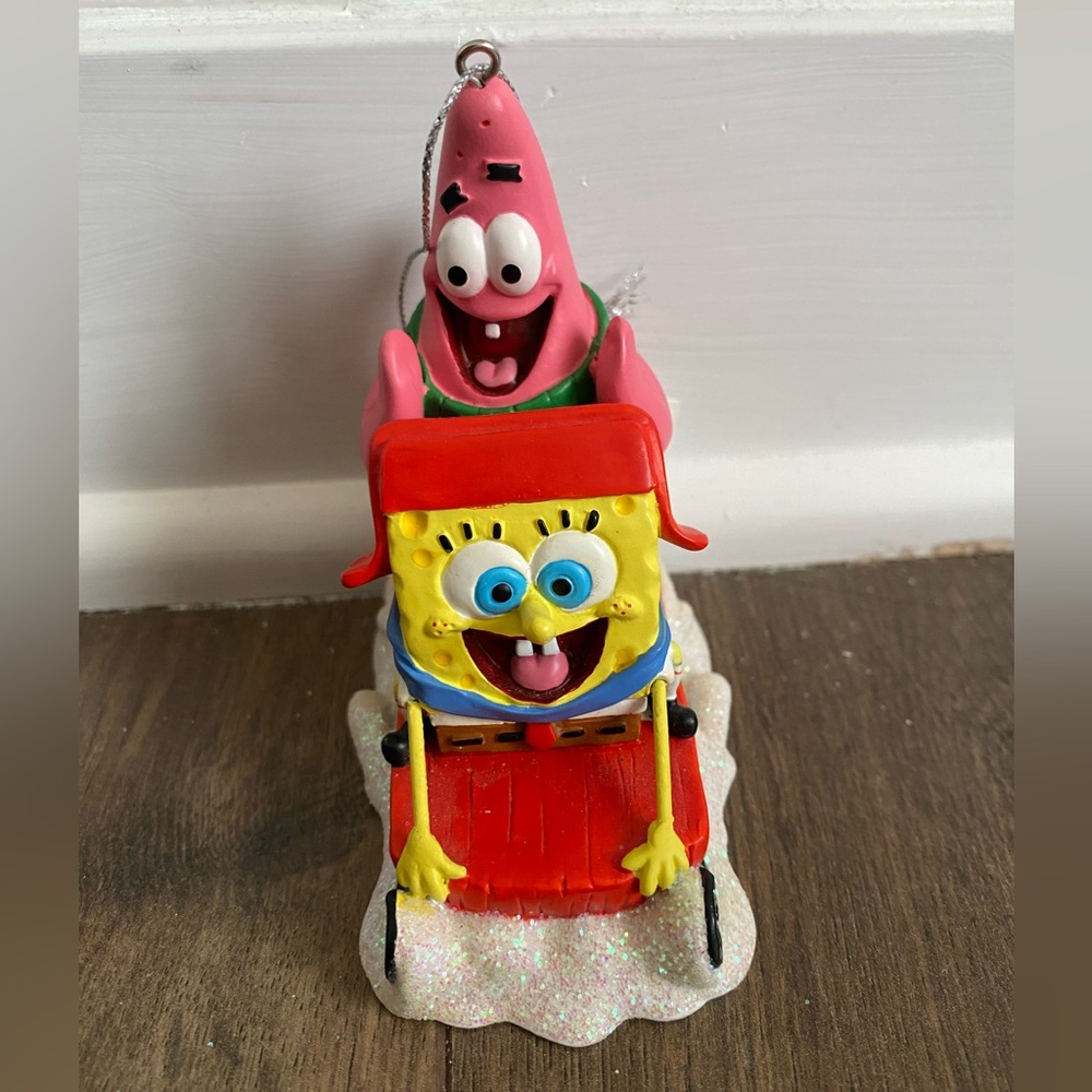(NWT) SpongeBob and Patrick collectible Christmas ornament.
